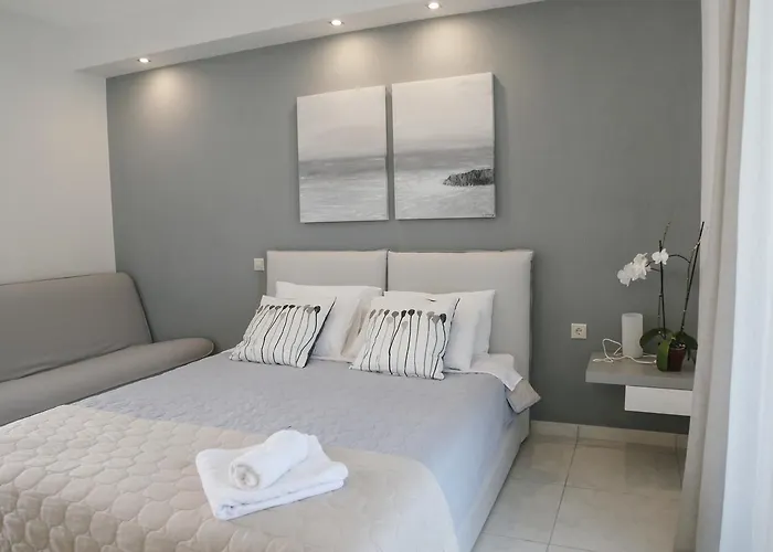Aelia Living 4*