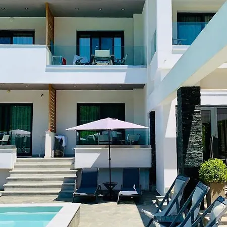 Aelia Living Aparthotel