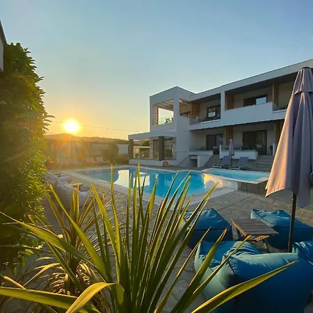 Aparthotel Aelia Living