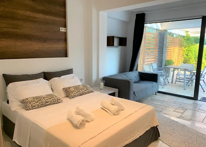 Aparthotel Aelia Living 4*
