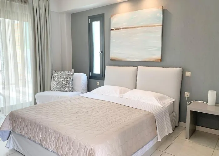 Aelia Living Apartahotel 4*