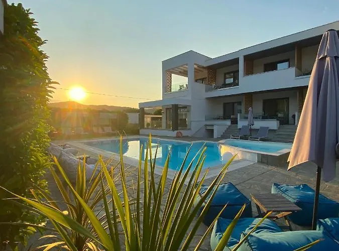 Aparthotel Aelia Living